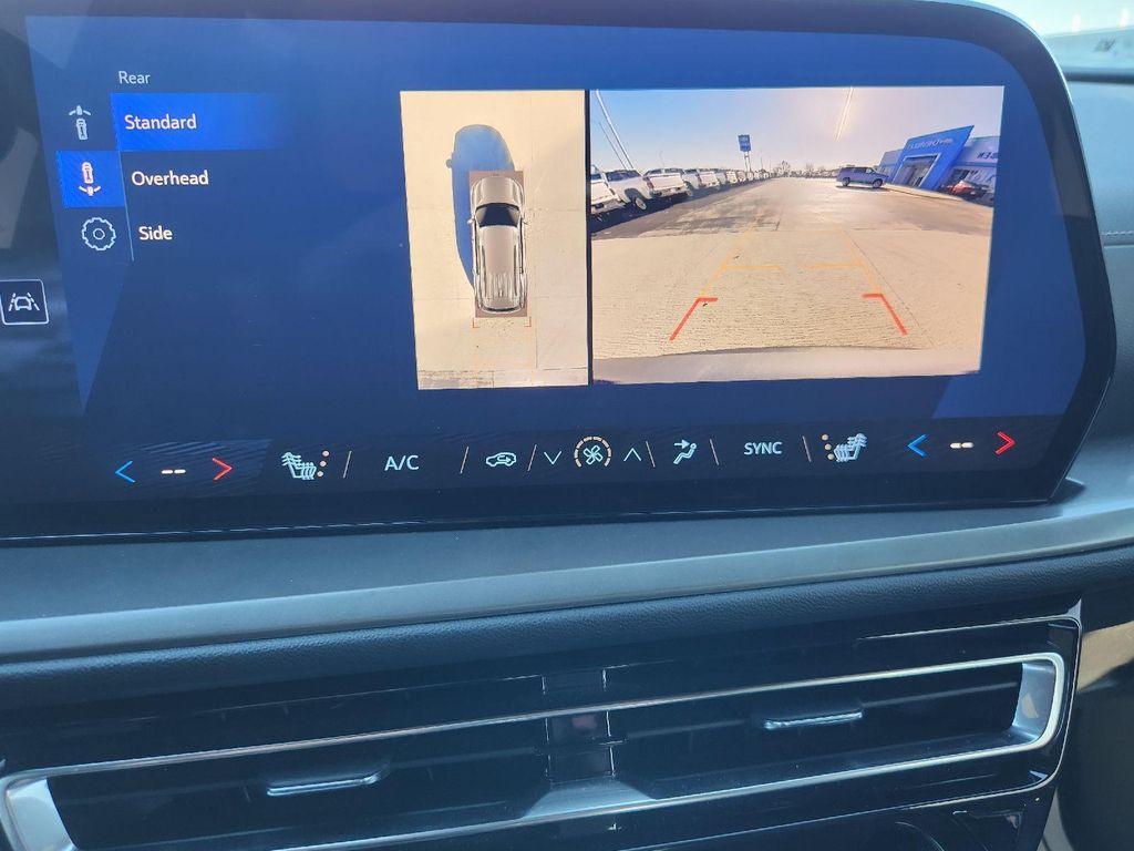 used 2024 Chevrolet Traverse car, priced at $34,995