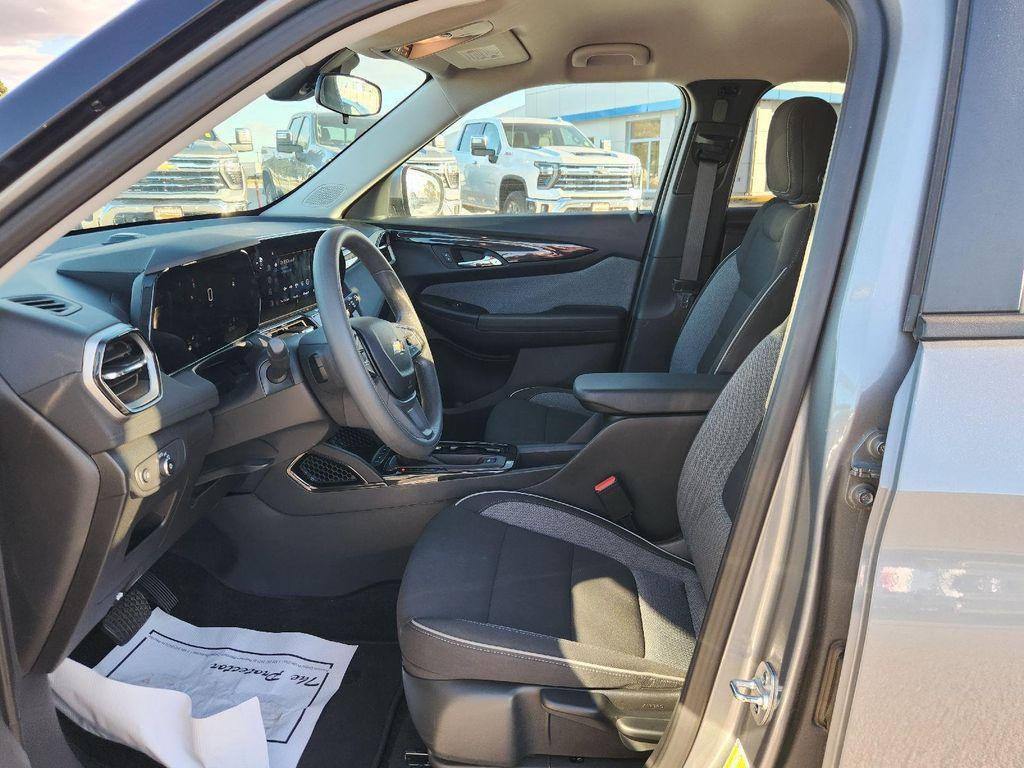used 2025 Chevrolet TrailBlazer car, priced at $23,995