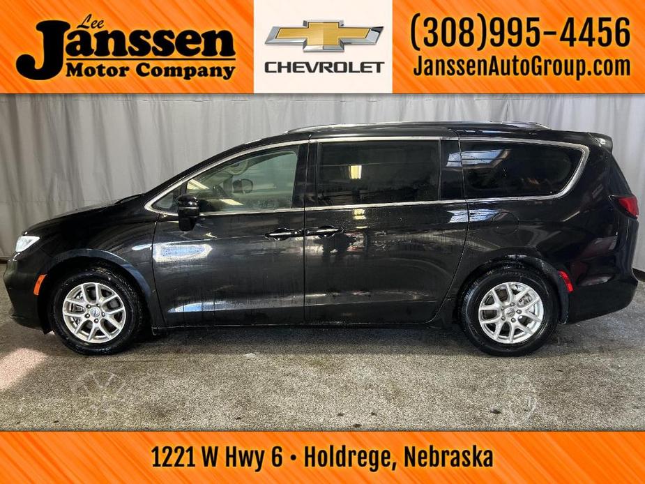 used 2021 Chrysler Pacifica car, priced at $22,995