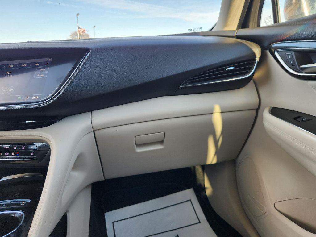 used 2022 Buick Envision car, priced at $25,995