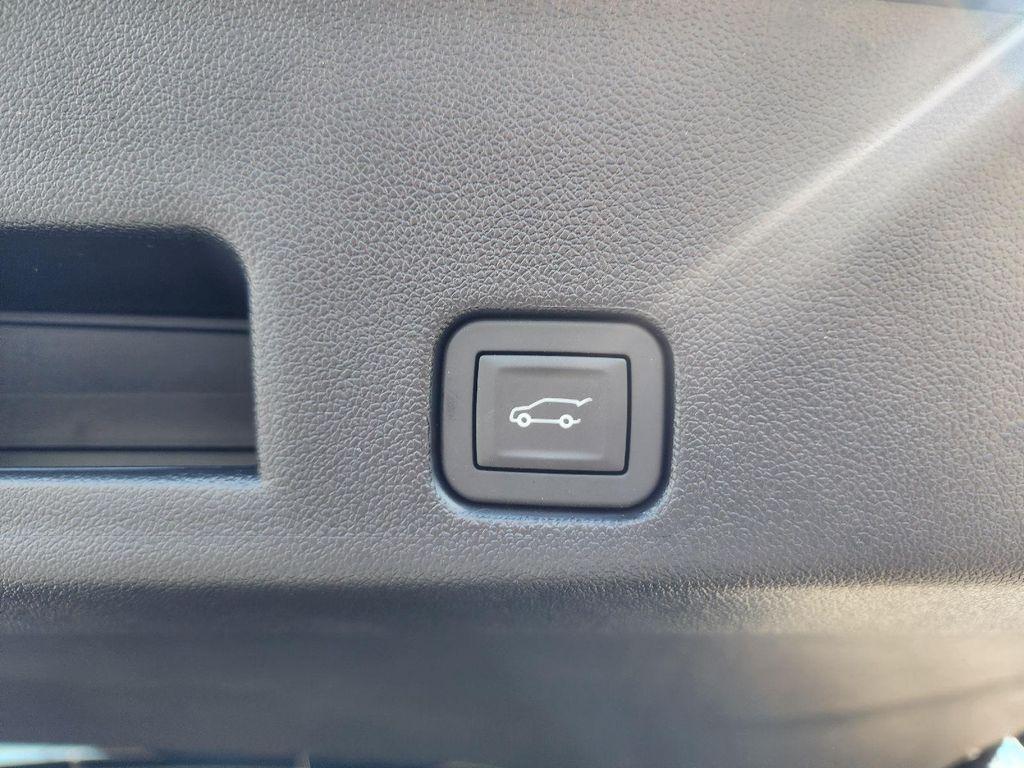 new 2026 Chevrolet Traverse car, priced at $43,695