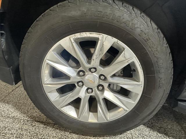 used 2023 Chevrolet Suburban car, priced at $54,995