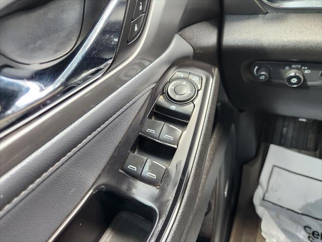 used 2018 Chevrolet Traverse car, priced at $18,995