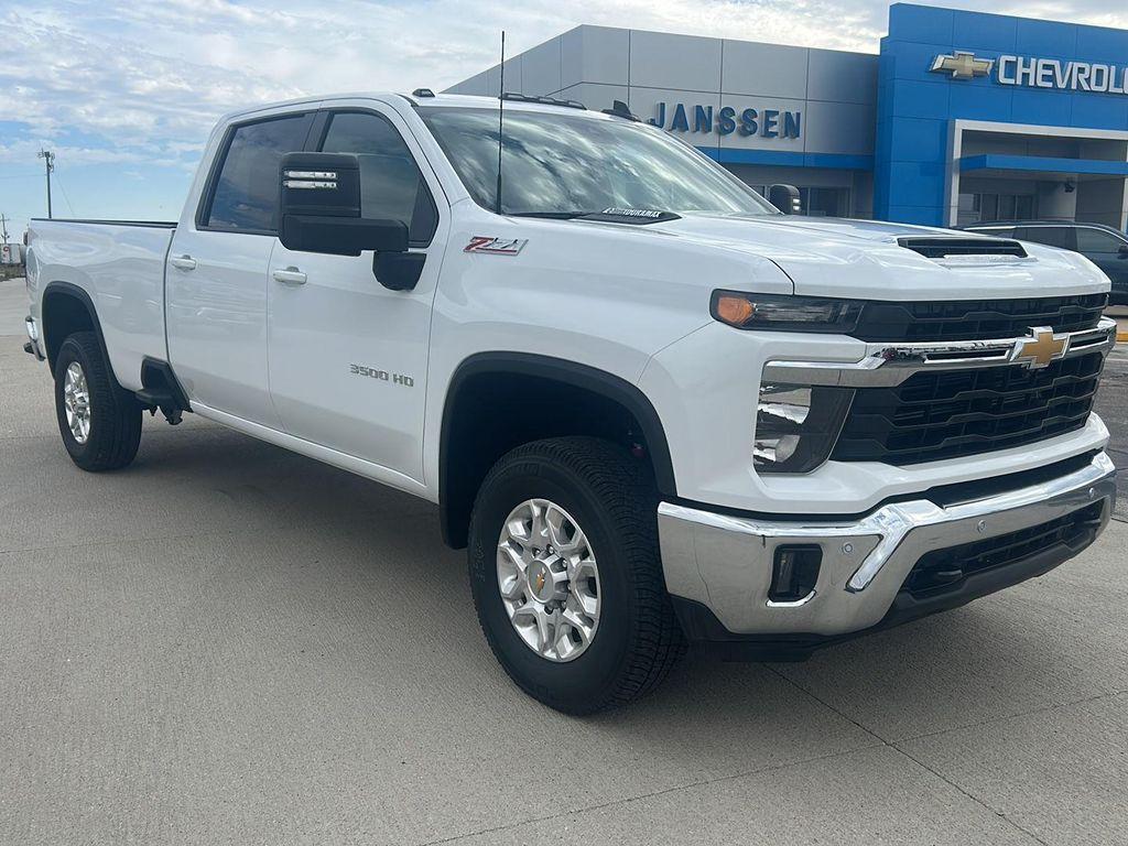 new 2026 Chevrolet Silverado 3500 car, priced at $73,575