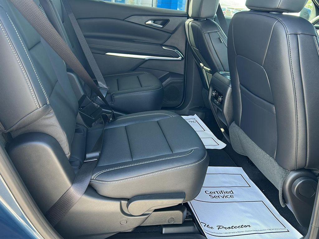 new 2026 Chevrolet Traverse car, priced at $43,695