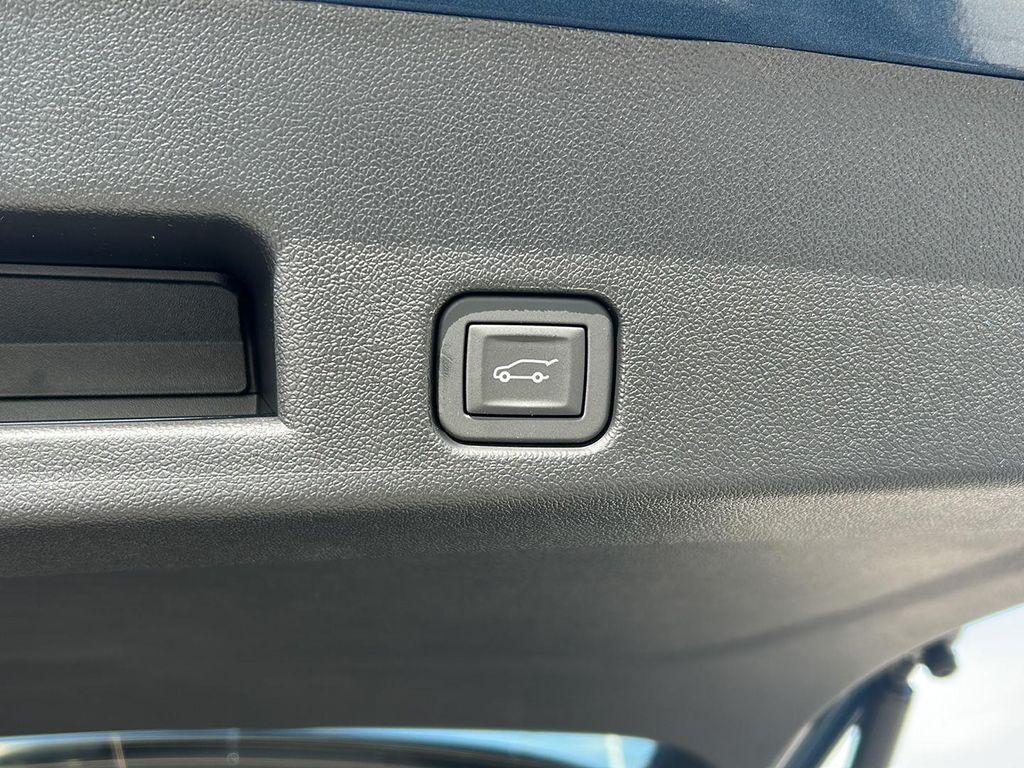 new 2026 Chevrolet Traverse car, priced at $43,695