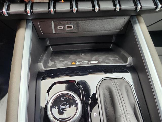 new 2025 Chevrolet Colorado car, priced at $52,060