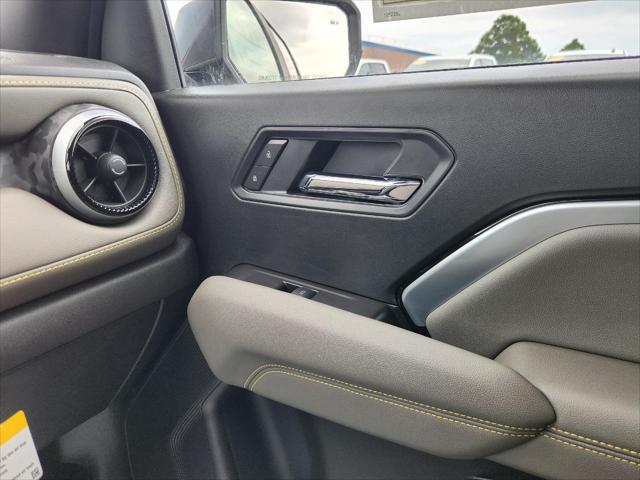 new 2025 Chevrolet Colorado car, priced at $52,060