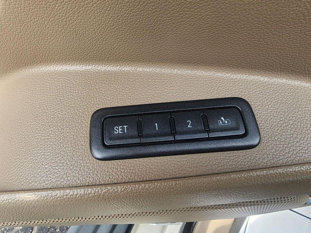 used 2015 Chevrolet Suburban car, priced at $11,995
