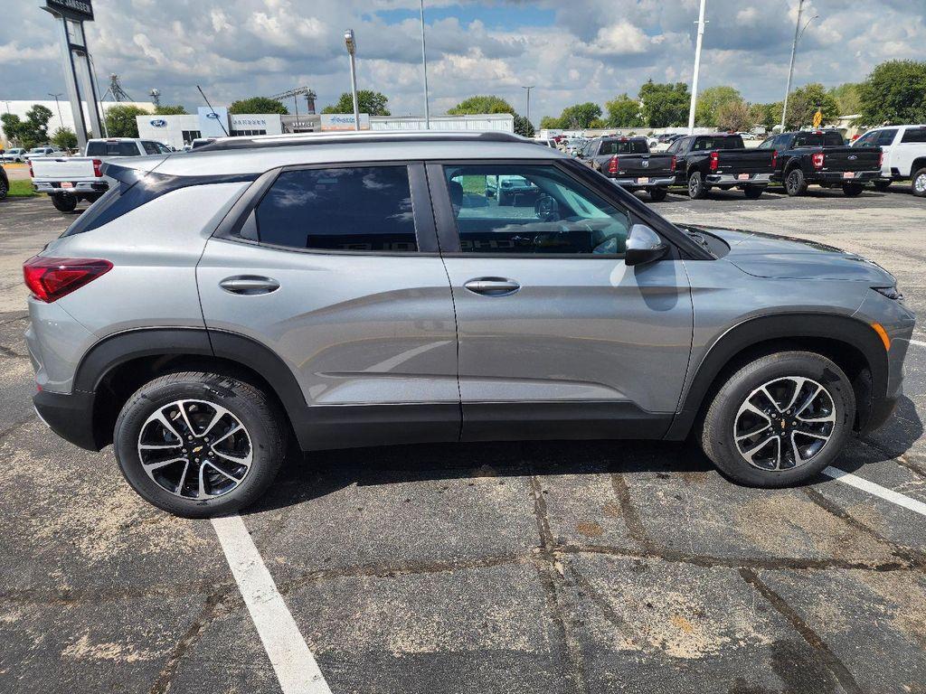 new 2026 Chevrolet TrailBlazer car, priced at $29,270