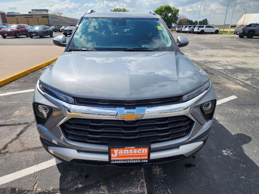 new 2026 Chevrolet TrailBlazer car, priced at $29,270