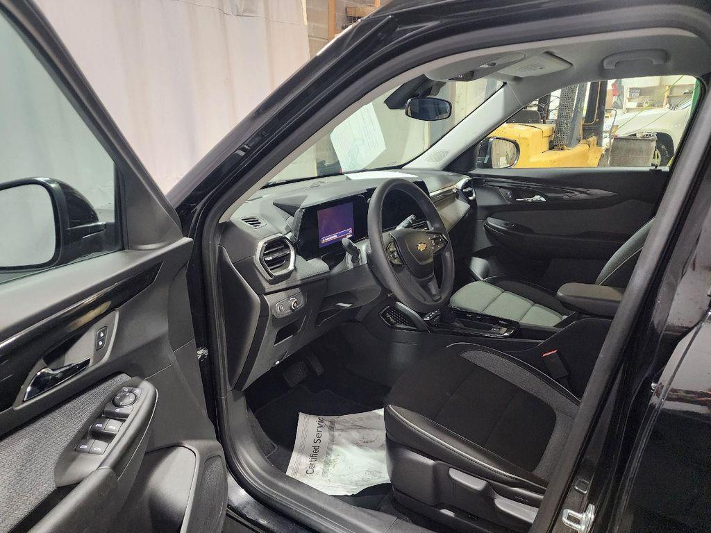 used 2025 Chevrolet TrailBlazer car, priced at $23,995