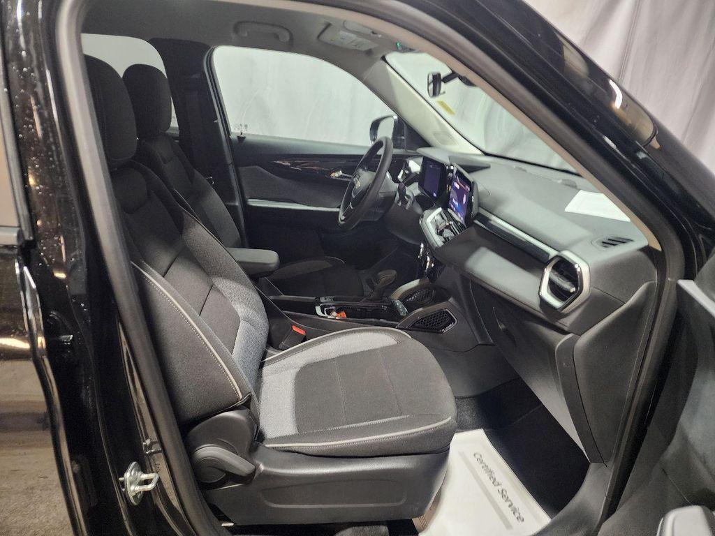 used 2025 Chevrolet TrailBlazer car, priced at $23,995