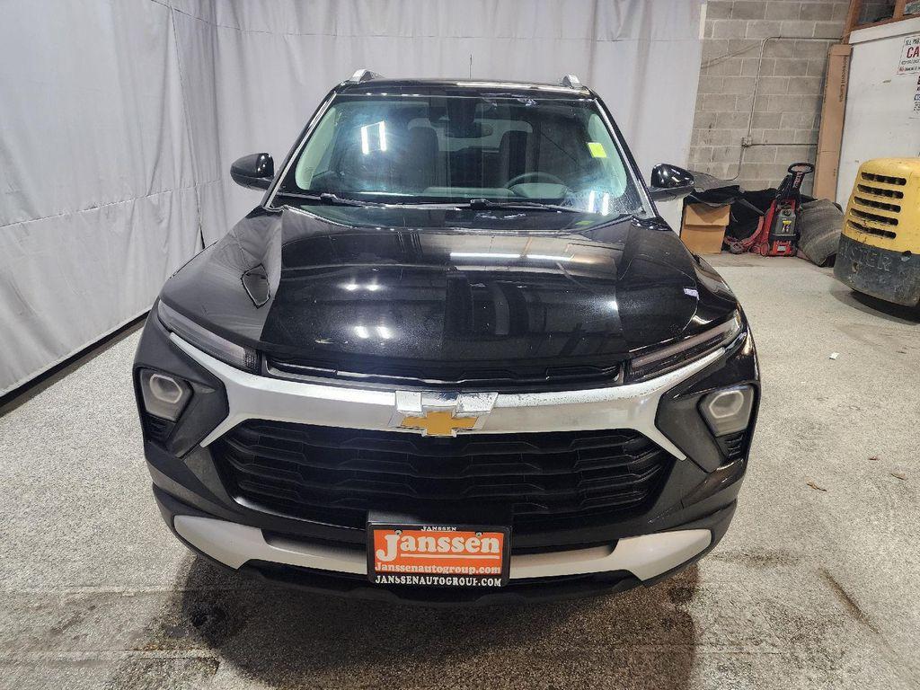 used 2025 Chevrolet TrailBlazer car, priced at $23,995