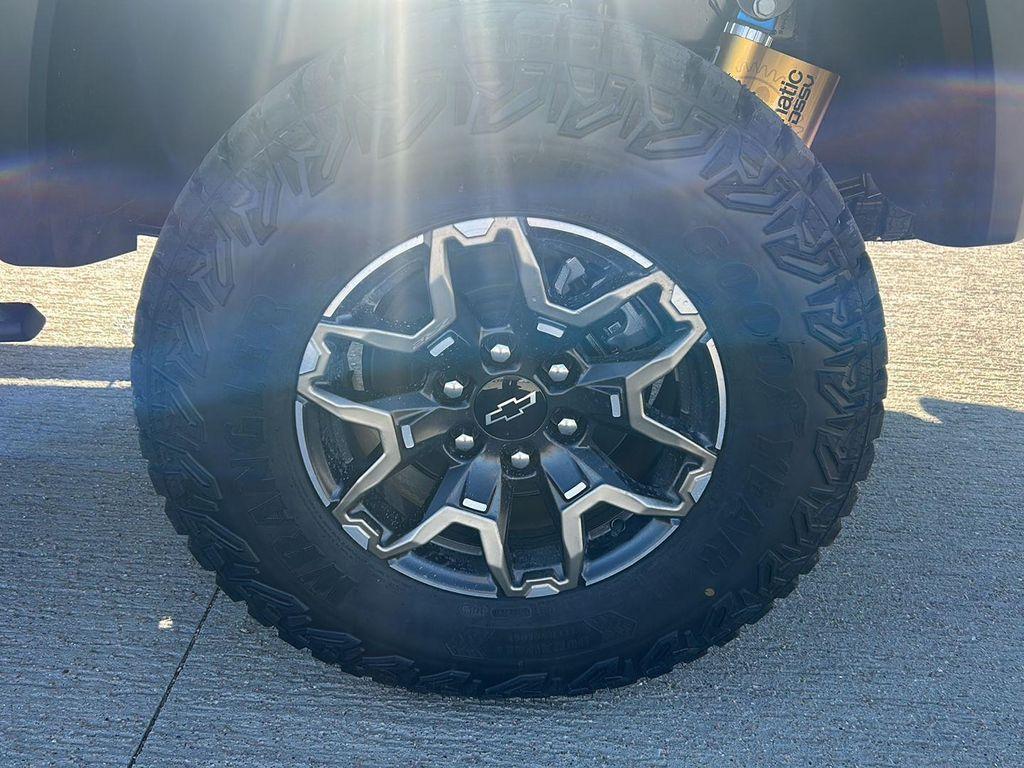 new 2026 Chevrolet Colorado car, priced at $52,170