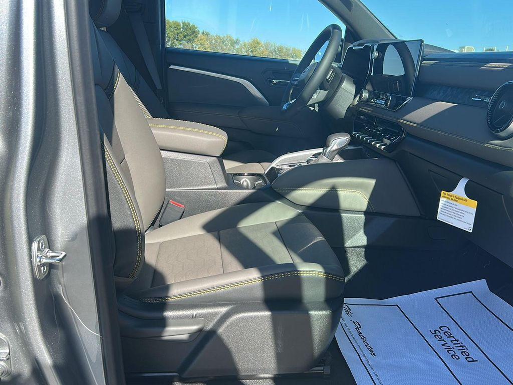 new 2026 Chevrolet Colorado car, priced at $52,170