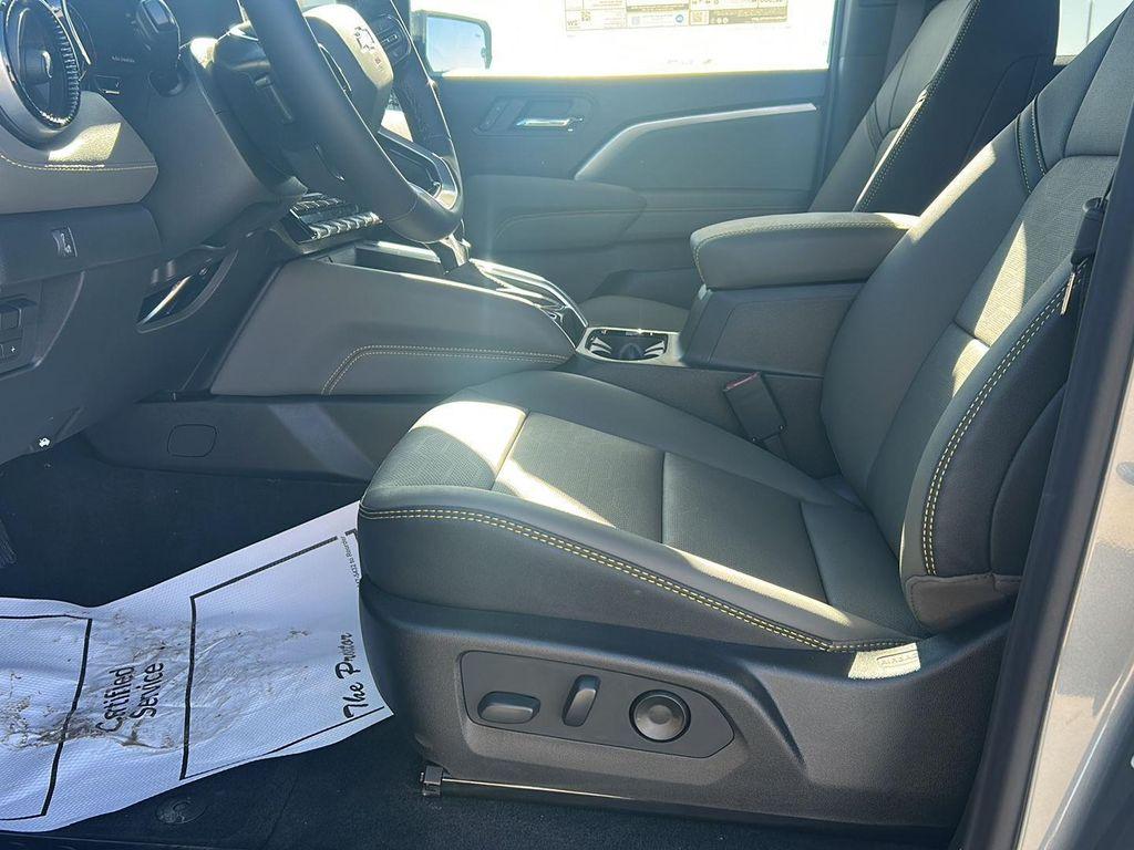 new 2026 Chevrolet Colorado car, priced at $52,170