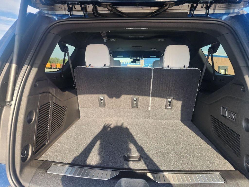 new 2026 Chevrolet Suburban car, priced at $84,190