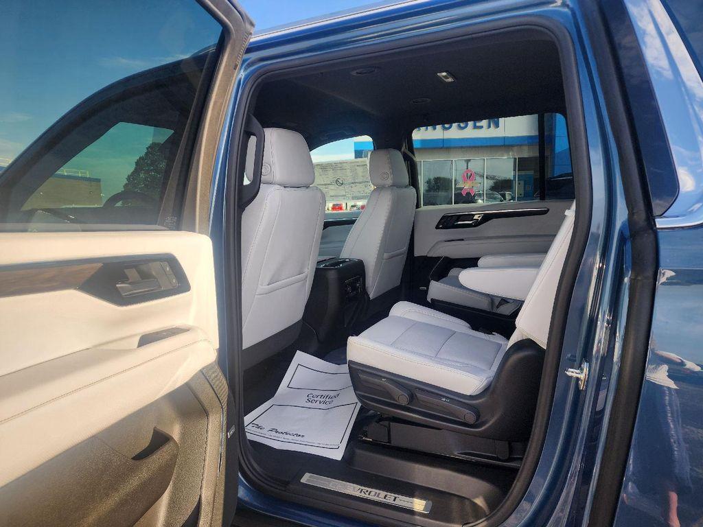 new 2026 Chevrolet Suburban car, priced at $84,190