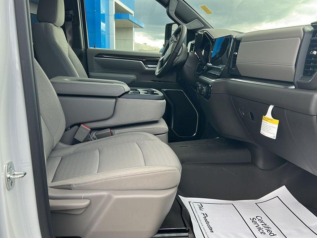 new 2026 Chevrolet Silverado 3500 car, priced at $72,915