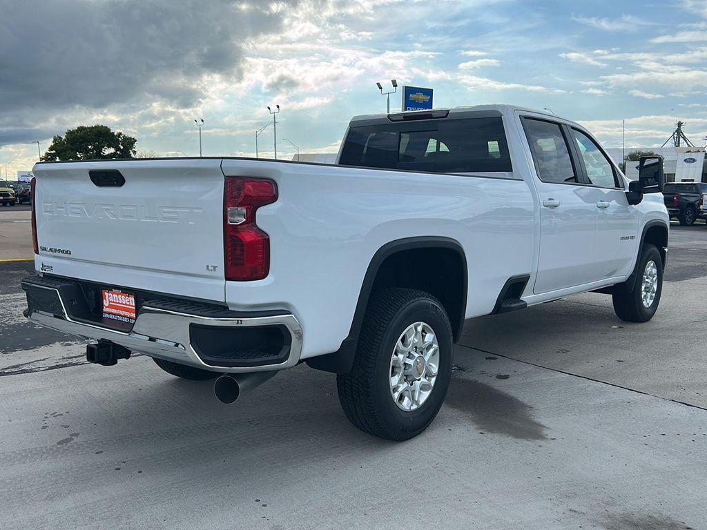 new 2026 Chevrolet Silverado 3500 car, priced at $72,915