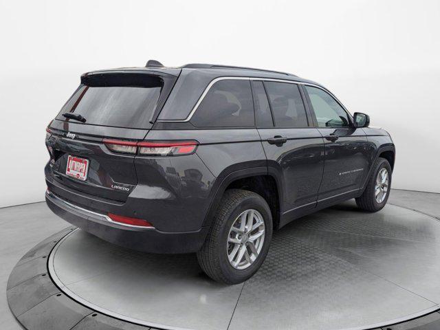 new 2025 Jeep Grand Cherokee car, priced at $40,999