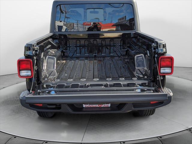 new 2023 Jeep Gladiator car, priced at $43,744