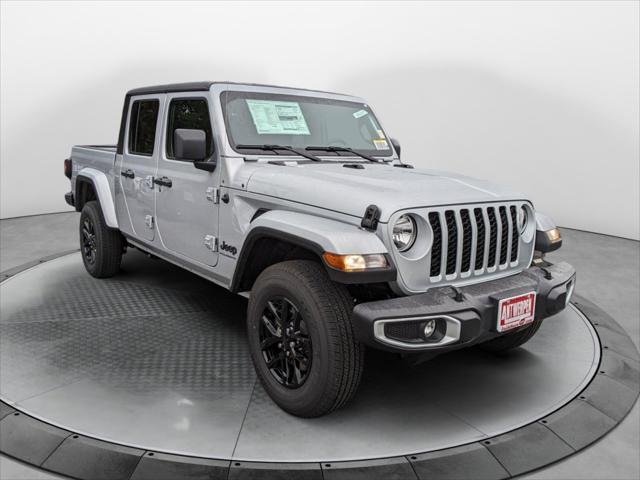 new 2023 Jeep Gladiator car, priced at $43,744