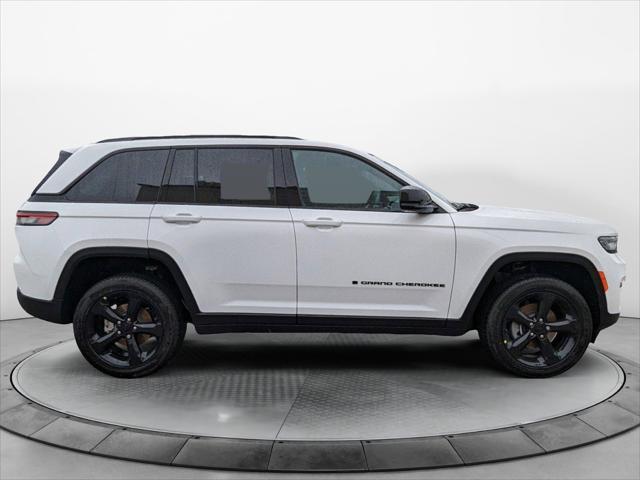 new 2025 Jeep Grand Cherokee car, priced at $43,274