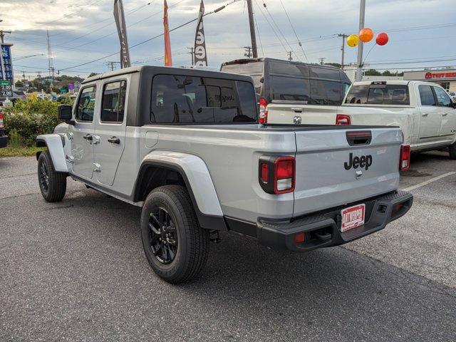 new 2023 Jeep Gladiator car