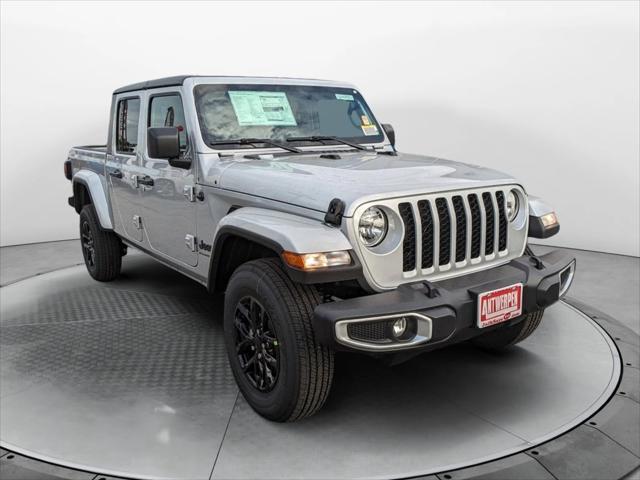 new 2023 Jeep Gladiator car, priced at $43,744