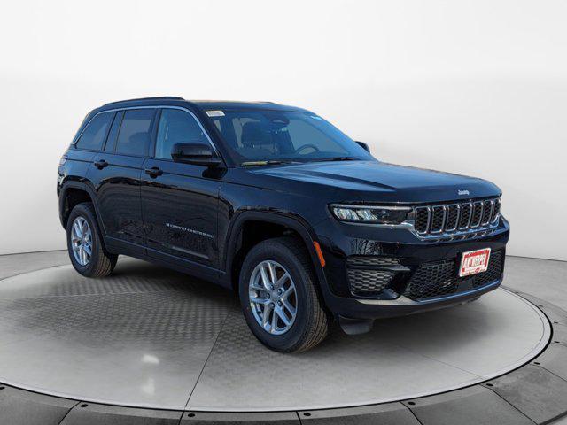 new 2025 Jeep Grand Cherokee car, priced at $40,999