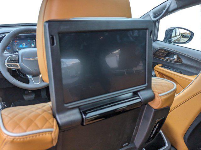 used 2023 Chrysler Pacifica car, priced at $38,595