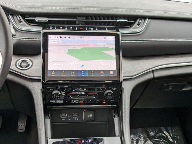 new 2024 Jeep Grand Cherokee L car, priced at $42,834