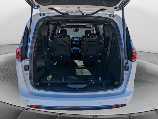 new 2025 Chrysler Pacifica car, priced at $44,075