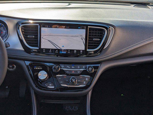 new 2025 Chrysler Pacifica car, priced at $44,075