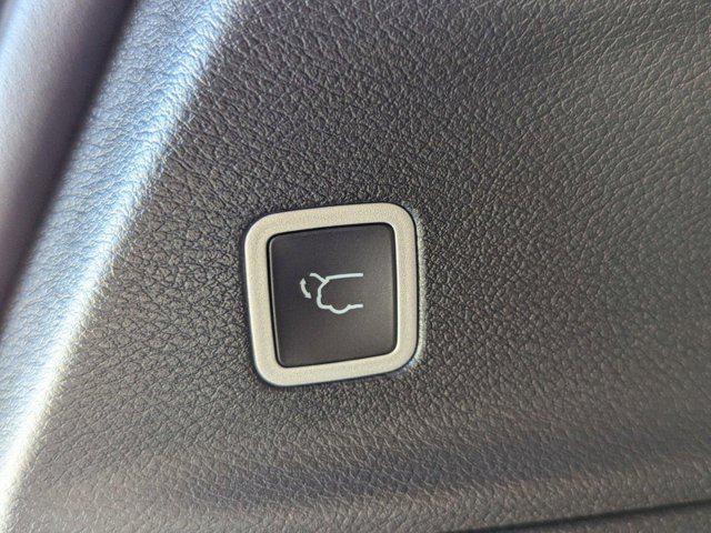 new 2025 Chrysler Pacifica car, priced at $44,075