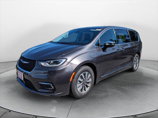 new 2023 Chrysler Pacifica Hybrid car, priced at $47,999