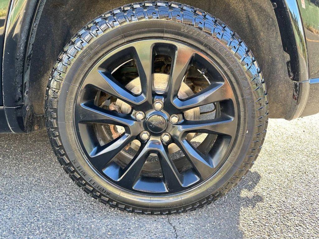 used 2018 Jeep Grand Cherokee car, priced at $15,495