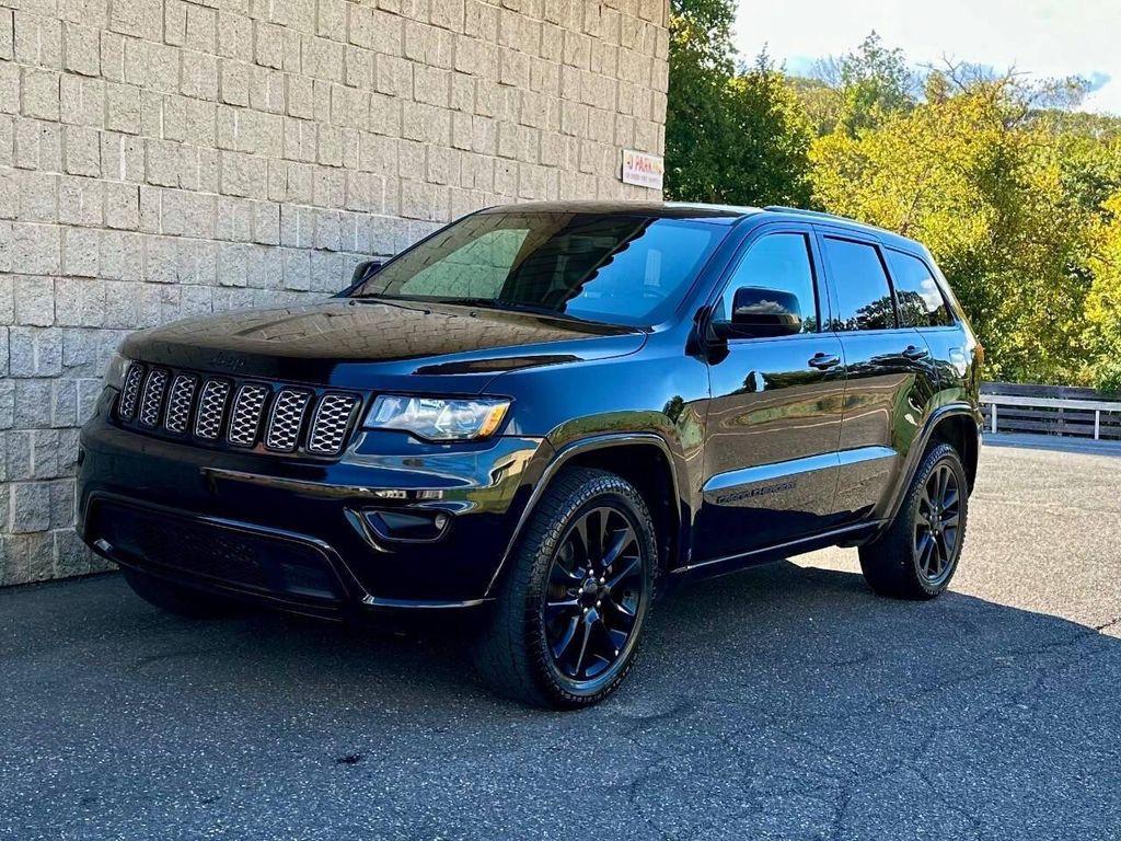 used 2018 Jeep Grand Cherokee car, priced at $15,495