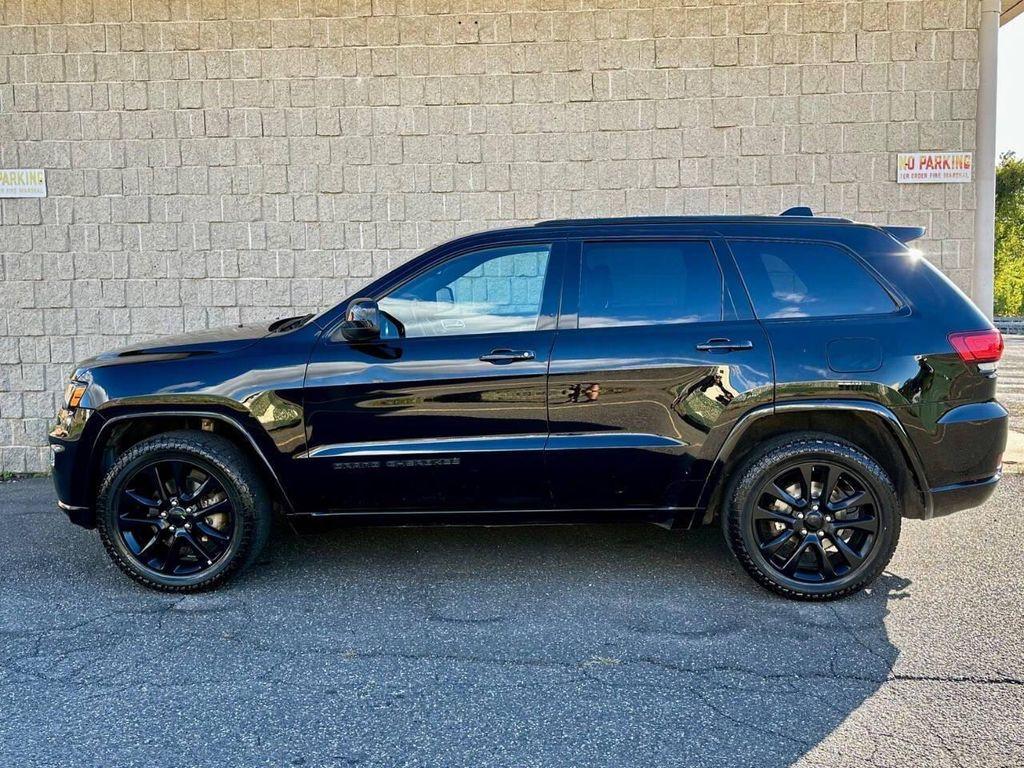 used 2018 Jeep Grand Cherokee car, priced at $15,495