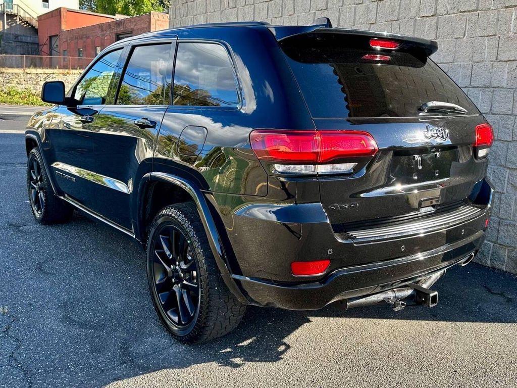 used 2018 Jeep Grand Cherokee car, priced at $15,495