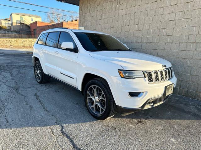 used 2018 Jeep Grand Cherokee car, priced at $15,999