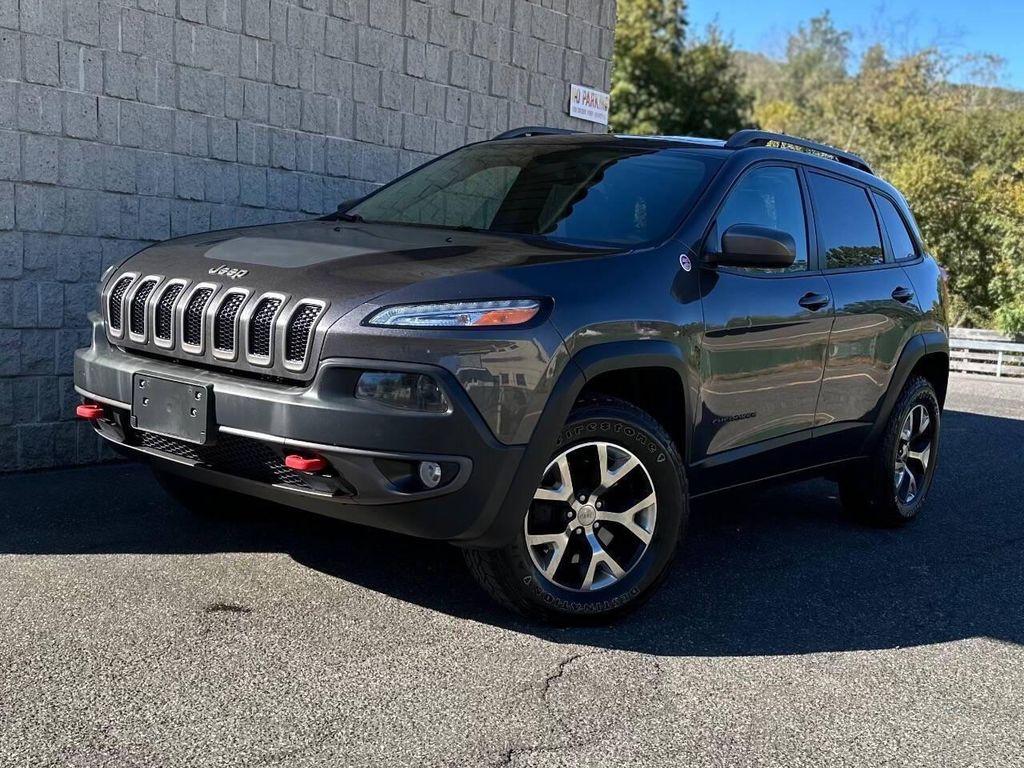 used 2016 Jeep Cherokee car, priced at $10,499