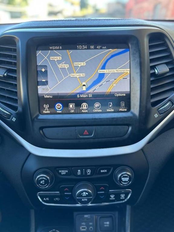 used 2016 Jeep Cherokee car, priced at $10,499