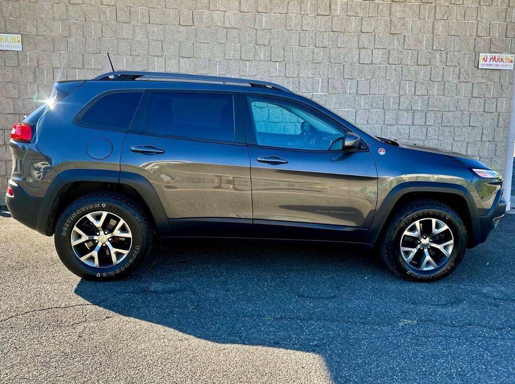 used 2016 Jeep Cherokee car, priced at $10,499