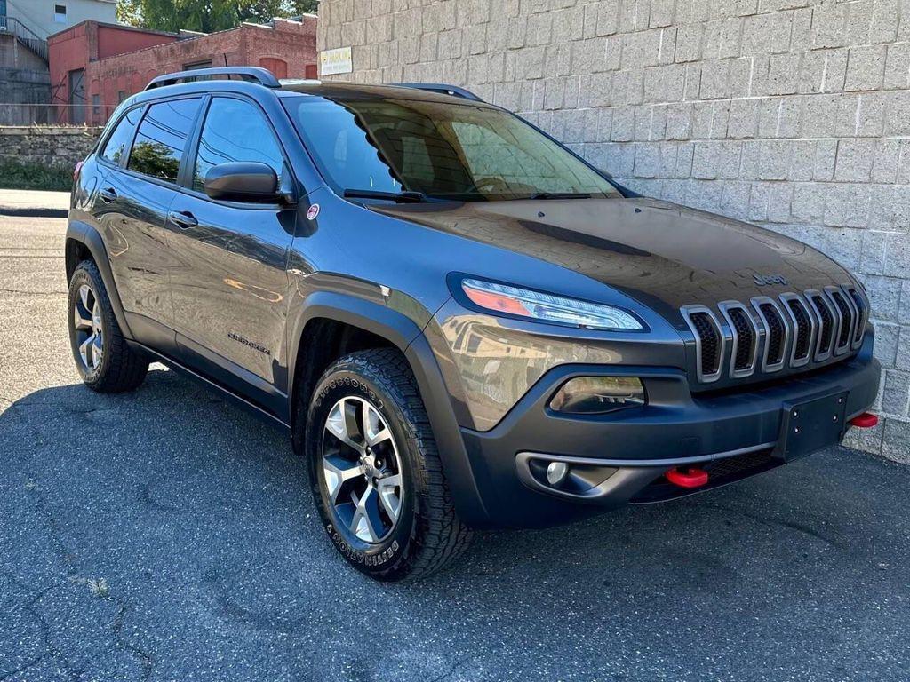 used 2016 Jeep Cherokee car, priced at $10,499