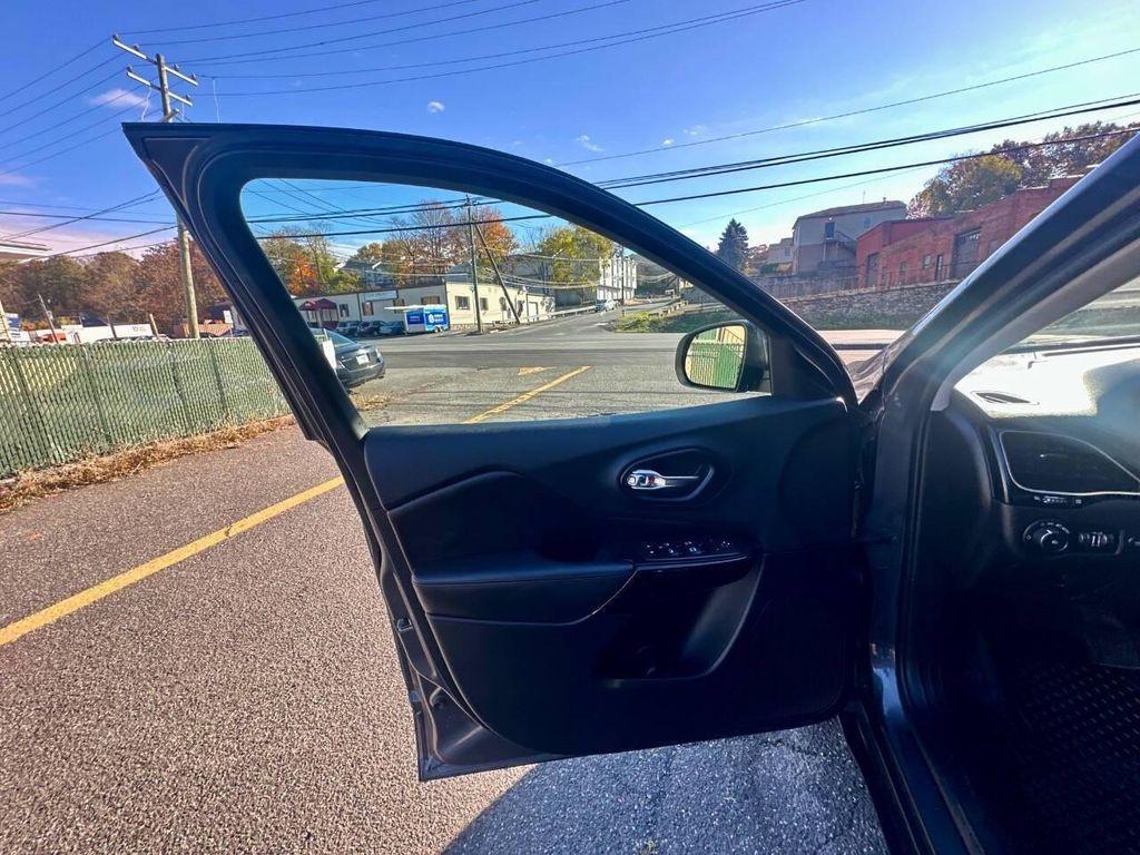 used 2019 Jeep Cherokee car, priced at $15,999