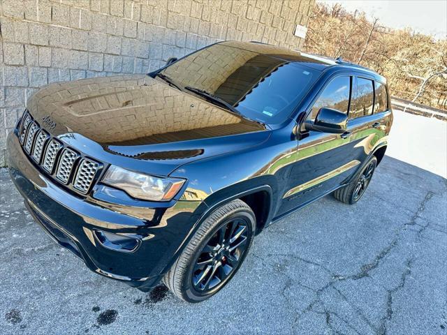 used 2017 Jeep Grand Cherokee car, priced at $14,999