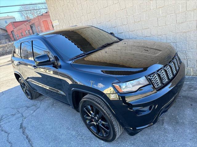 used 2017 Jeep Grand Cherokee car, priced at $14,999